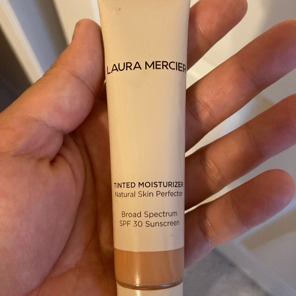 Laura Mercier Tinted Moisturizer